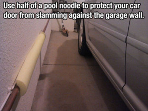 life-hack-cars-garage-pool-noodle